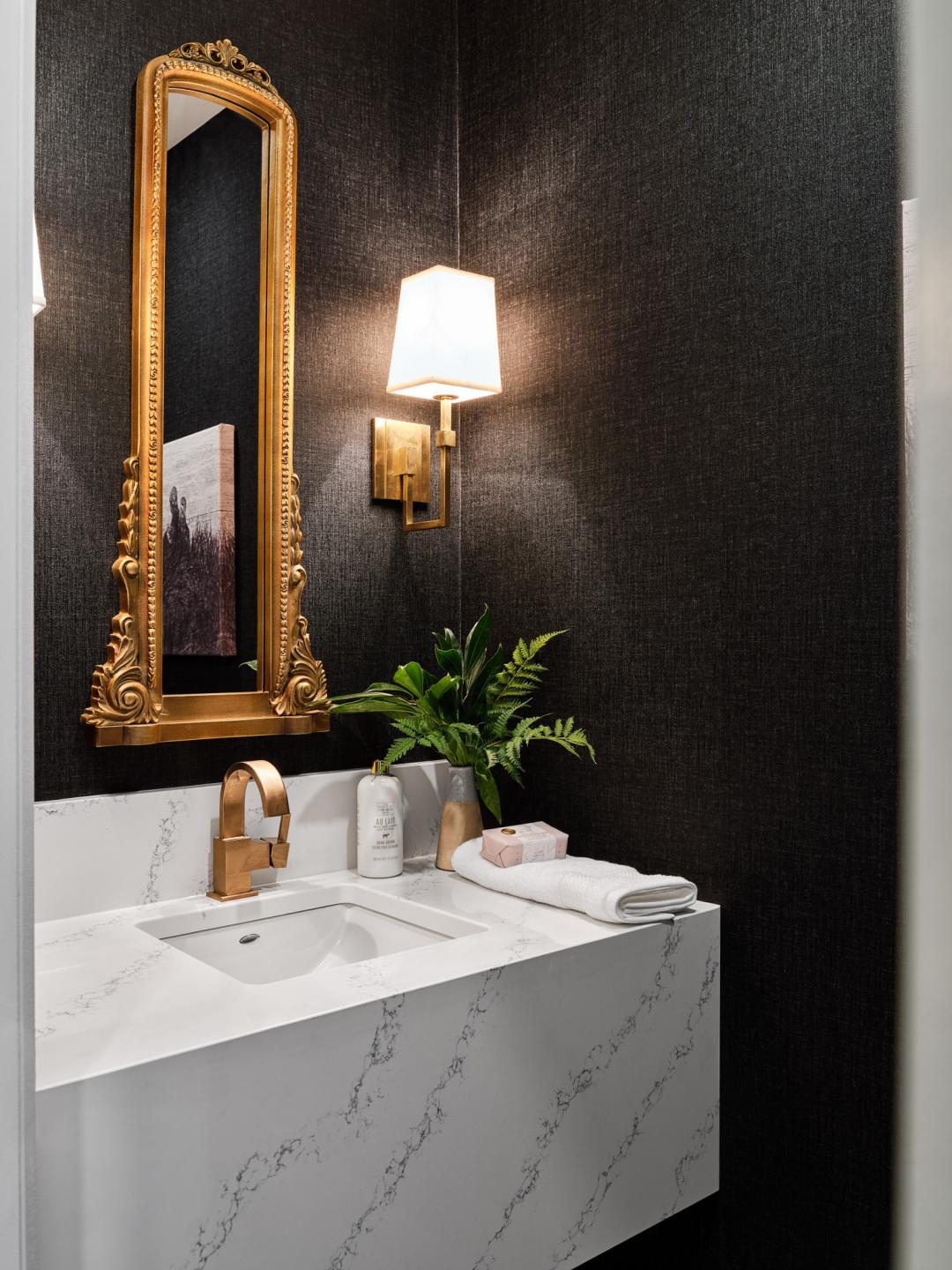 Hamilton Bathroom 6 SIngle Fam